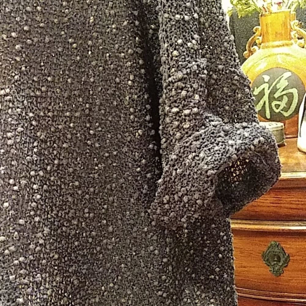 Top    - Picture 2 of 8